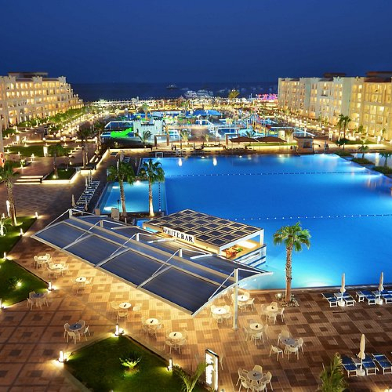 🏨 White Beach (وايت بيتش)